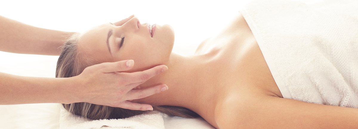 Body to body massage trier